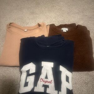 3 set sweaters 1 small 2 medium